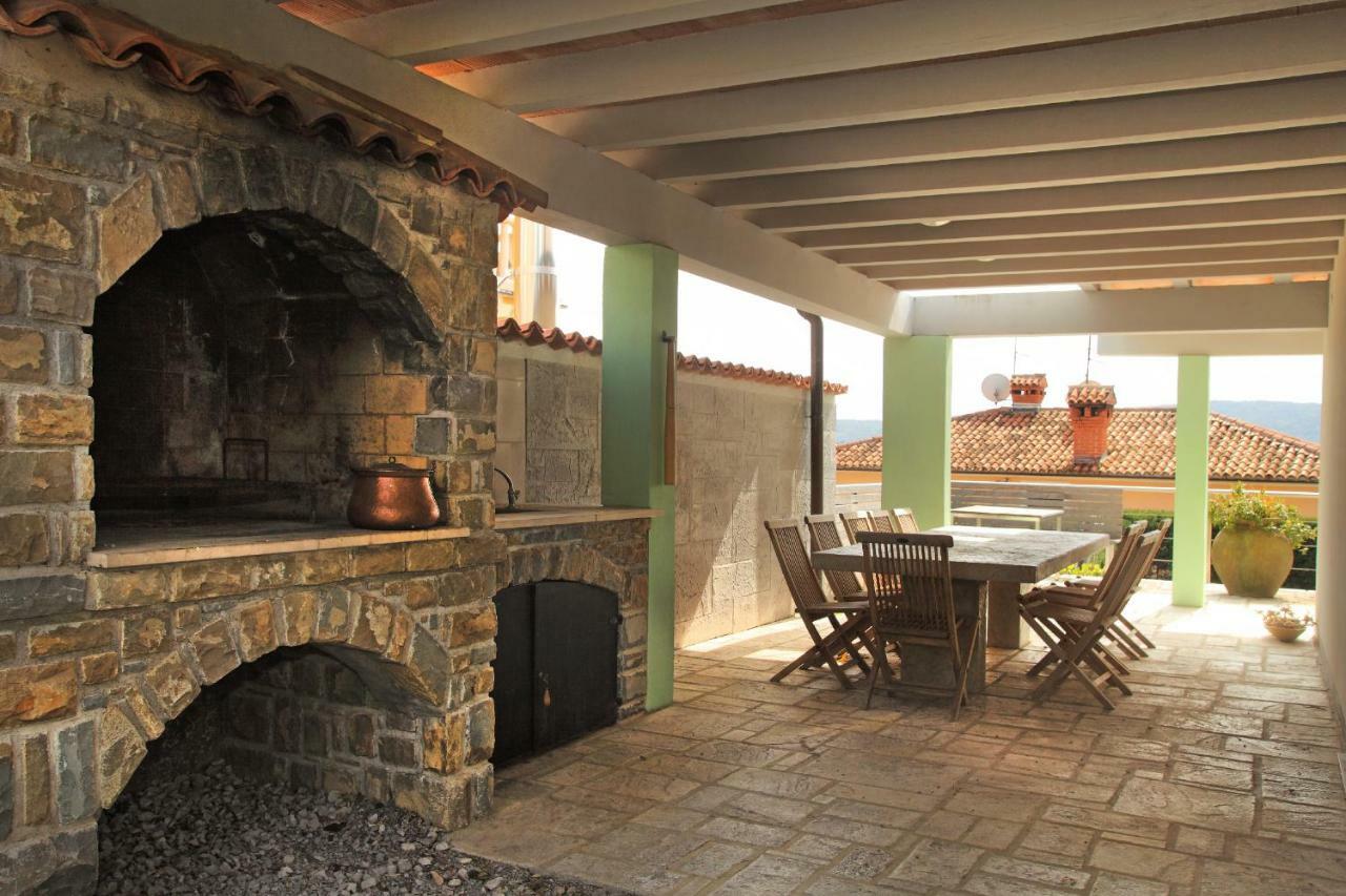 Spacious Villa In Parecag With A Swimming Pool Sečovlje 外观 照片