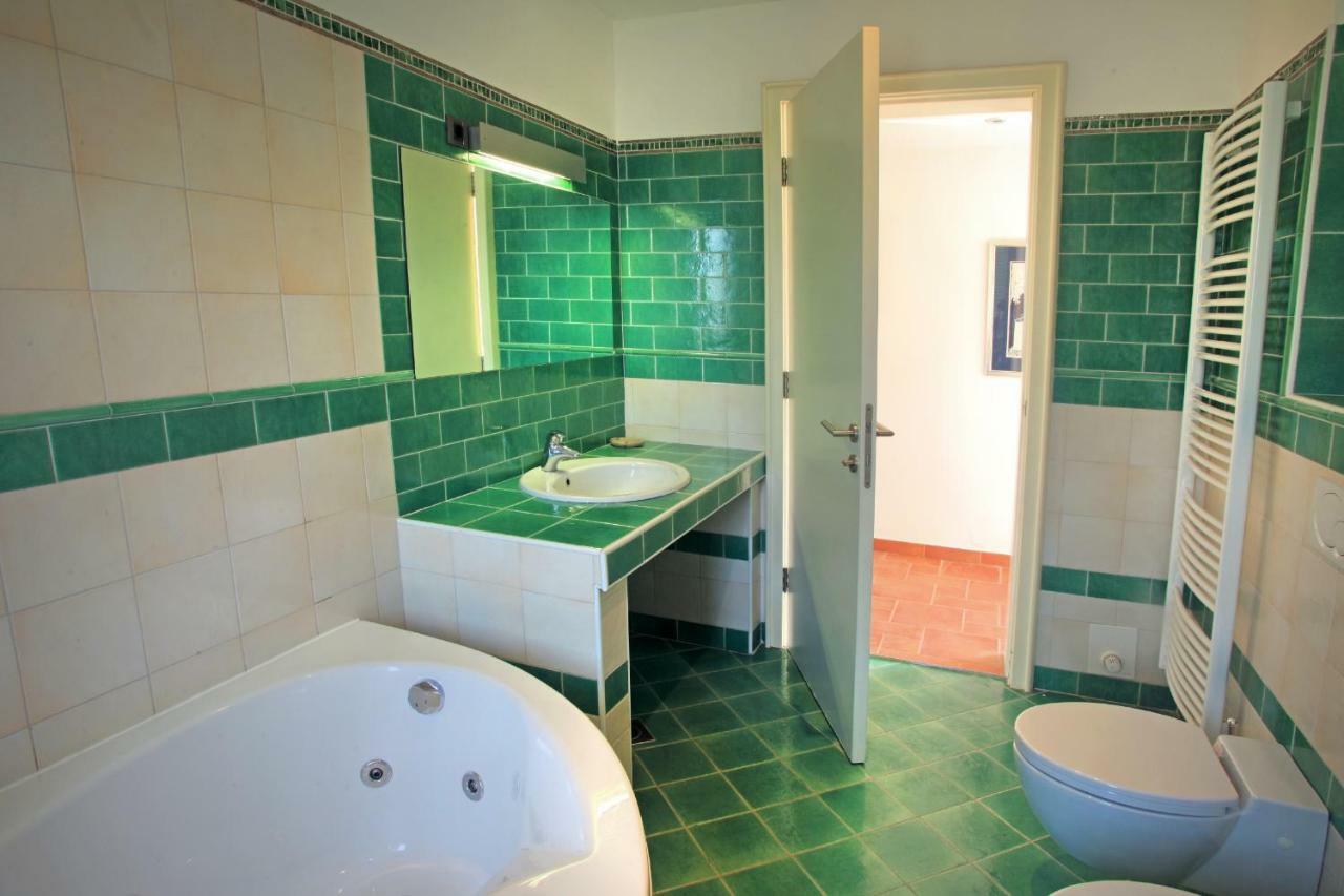 Spacious Villa In Parecag With A Swimming Pool Sečovlje 外观 照片