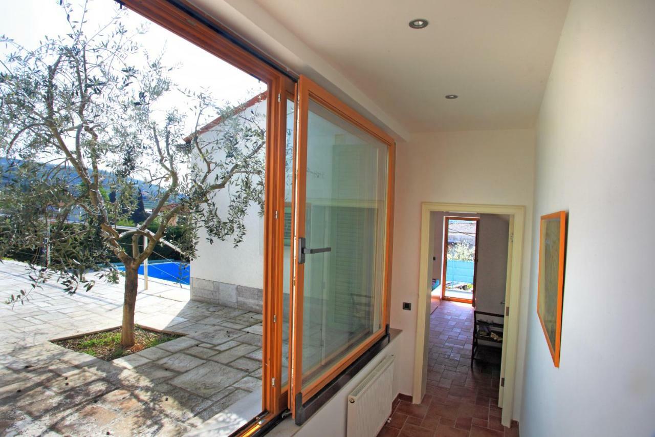 Spacious Villa In Parecag With A Swimming Pool Sečovlje 外观 照片