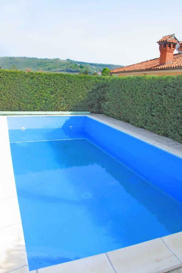 Spacious Villa In Parecag With A Swimming Pool Sečovlje 外观 照片